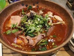 -成都你六姐·牛肉冒菜(上海环宇荟店)