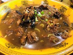 小鸡炖蘑菇粉-雪乡阁东北农家菜(颛桥约好休闲街店)