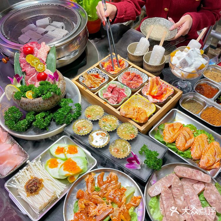 这家地摊烤肉给我锁S[流泪]好吃哭了！！！