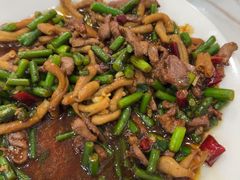 -余杨鸭鸭餐厅