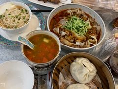-汗腾格里·风味餐厅(新疆驻京办店)