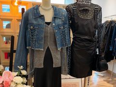 -眷顾自助服装工作室(中南金石国际广场A座店)