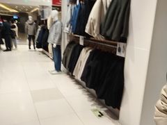 -优衣库(上海金桥国际商业广场店)