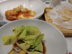 -燕莎奥特莱斯购物中心