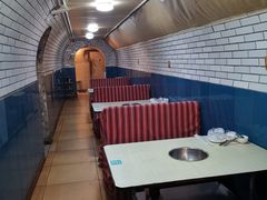 -洞庭洲·防空洞火锅·烧烤·铜锅涮肉(新百广场店)