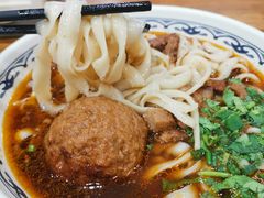 小炖肉刀削面-老门刀削面(小酱坊店)