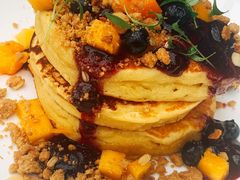 芒果蓝莓煎饼-城市露台景观餐厅(淮海路店)