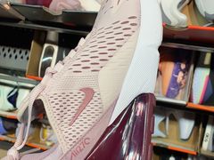 -NIKE上海青浦优选体验店