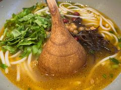 招牌牛大骨圆粉-百春原湖南牛肉粉(百联世纪店)