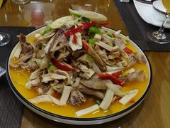 -乡村馕坑肉·烧烤·新疆菜·本地人更爱吃(阿勒泰首店)