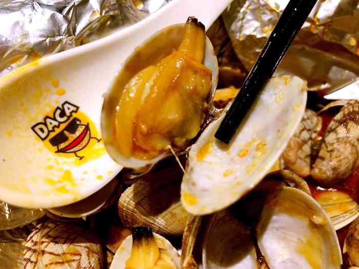 味道不错,花甲很鲜.配菜也不错,份量多