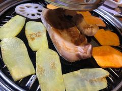 -唯成•韩国炭火烤肉 유성고기