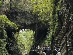 -龙水峡地缝景区