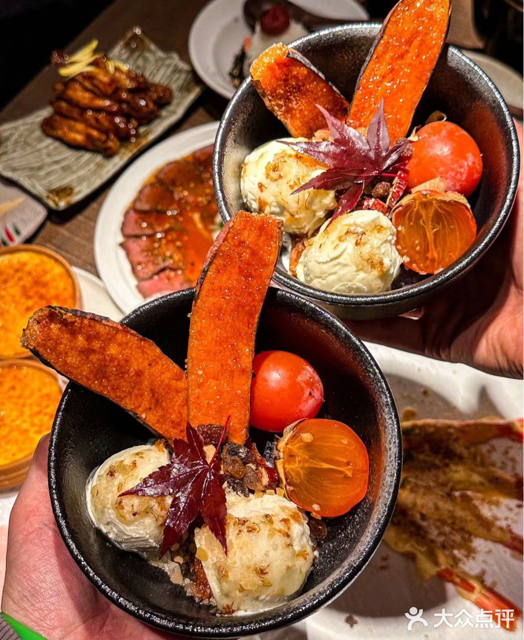 不论是深夜小酌还是朋友聚餐，这里都是绝佳选择