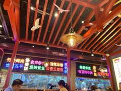大堂-怪噜范·老贵阳街头名小吃(数博万达店)