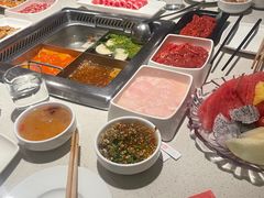 -海底捞火锅鲜切牛肉主题店(长寿路店)