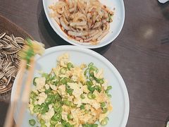 -川流不息·地道川菜·小龙虾(松东路店)