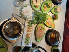 -一叶一世界·素食餐厅(锦华万达店)