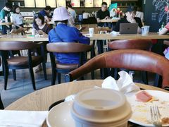 大堂-星巴克臻选(莘庄仲盛店)