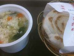 肉夹馍-大唐腾记腊汁肉夹馍(西安北站店)