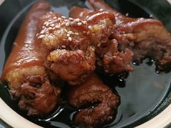 老巴子招牌猪尾巴饭-蘑菇圈·云南野生菌菇炒饭·巷口食堂(悦荟店)