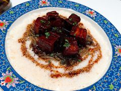 陈酿老酒红烧肉-品海楼·大连海胆锅贴馆(东港店)