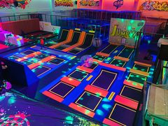 -潮尚蹦蹦床主题公园(韦曲店)