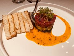 牛肉塔塔配牛油果黑橄榄酱-Solo(衡山路店)
