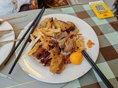 -丝路天山酒店(国际大巴扎店)