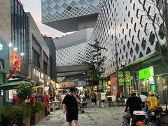-宝龙城(杭州滨江店)