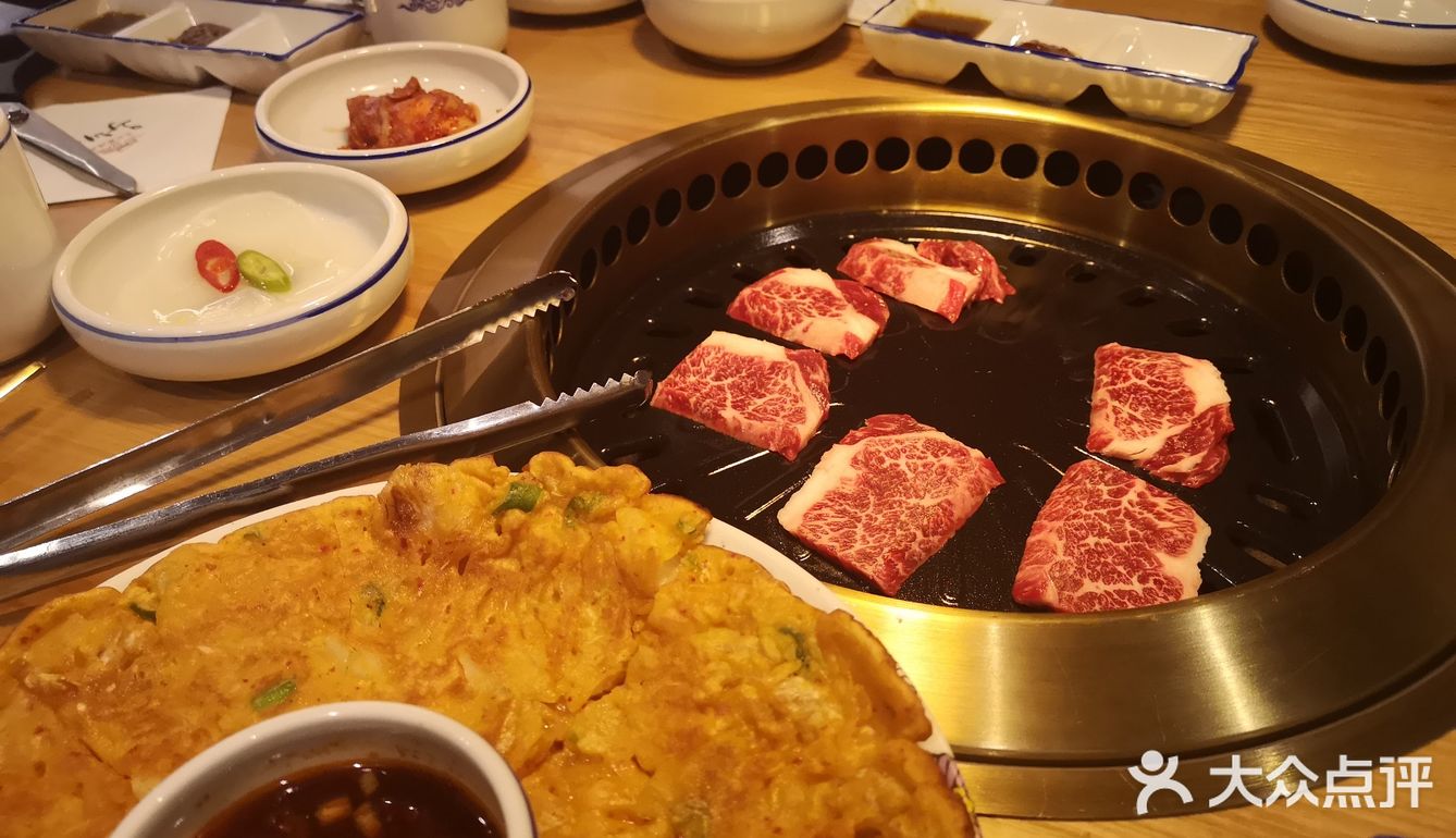 选的这家店，然后比较有特色的吧，都是牛肉还不贵