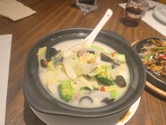 -港丽餐厅(正大店)