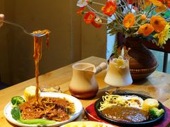 -月亮眼花园餐厅书吧酒吧