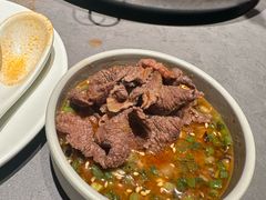 -左庭右院鲜牛肉火锅(浦江欢乐颂店)