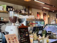 -ommo cafe(半岛城邦店)