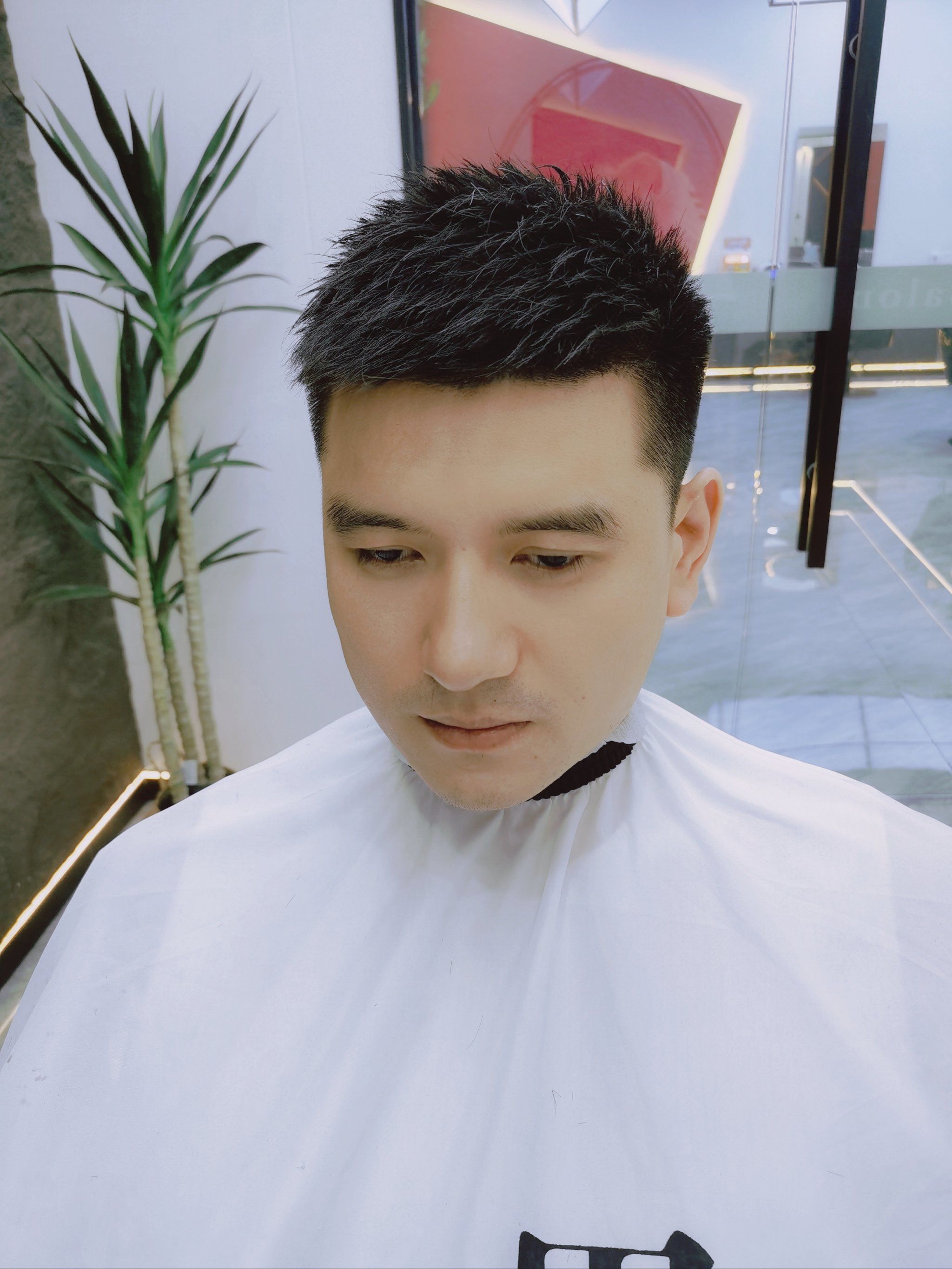 男士新发型超帅气