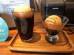 -星巴克臻选(南京艾尚天地店)