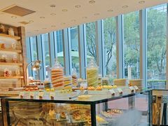 -两咖啡自助餐厅(静安香格里拉酒店)