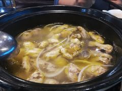 -东椰·海南椰子鸡火锅(朝阳门店)