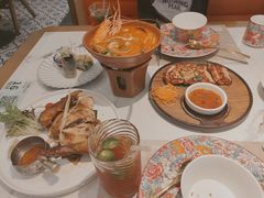 -泰椰里·泰国餐厅(智慧城广百广场店)