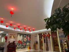 -榕树下海鲜馆(坪山路店)