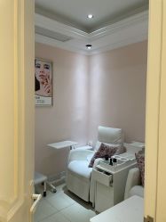 -蕾蕾美颜美容美体