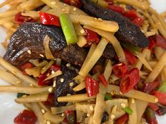 -牛八宝桂林米粉(八里庄店)