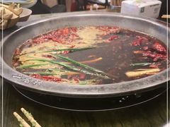 -黄潇洒老火锅(九眼桥宏济巷店)