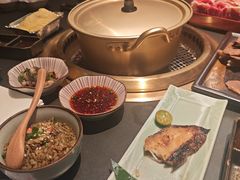 -铭牛烧肉·和牛海鲜自助(高新月牙湖店)