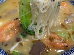 -亚忠小吃店(曾厝垵店)
