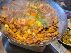 -富正毅三下锅·湘西韵味(天门山索道店)