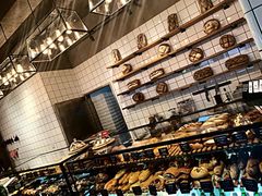 面包甜点陈列柜-81BAKERY(大学路店)