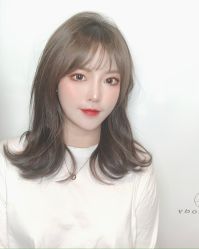 -Hello Lady发型设计