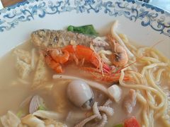 -霆记海鲜·只为这碗面(滨江店)